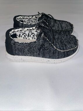 HeyDude Wally Toddler. Black and White  Size 9
